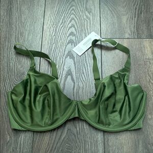 Cuup “the plunge” Green Satin Bra NWT